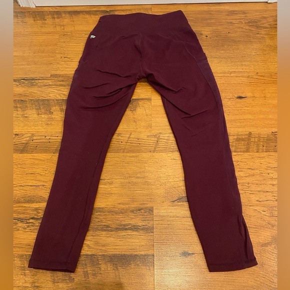 Fabletics Leggings With Pockets Cropped - Picture 4 of 9